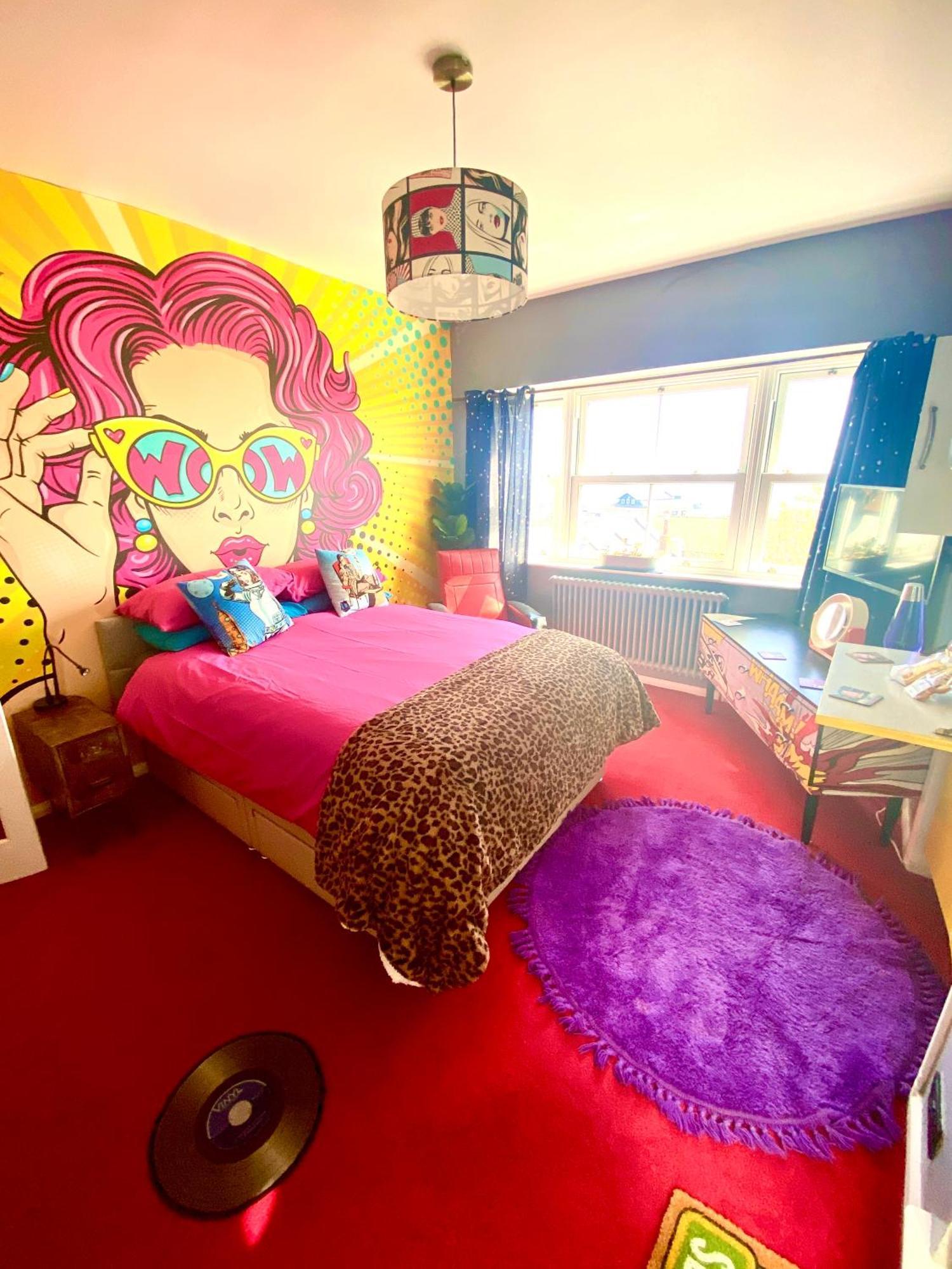 Apartament Pop Art Pad Heart Of Old Town With Parking! Hastings Zewnętrze zdjęcie